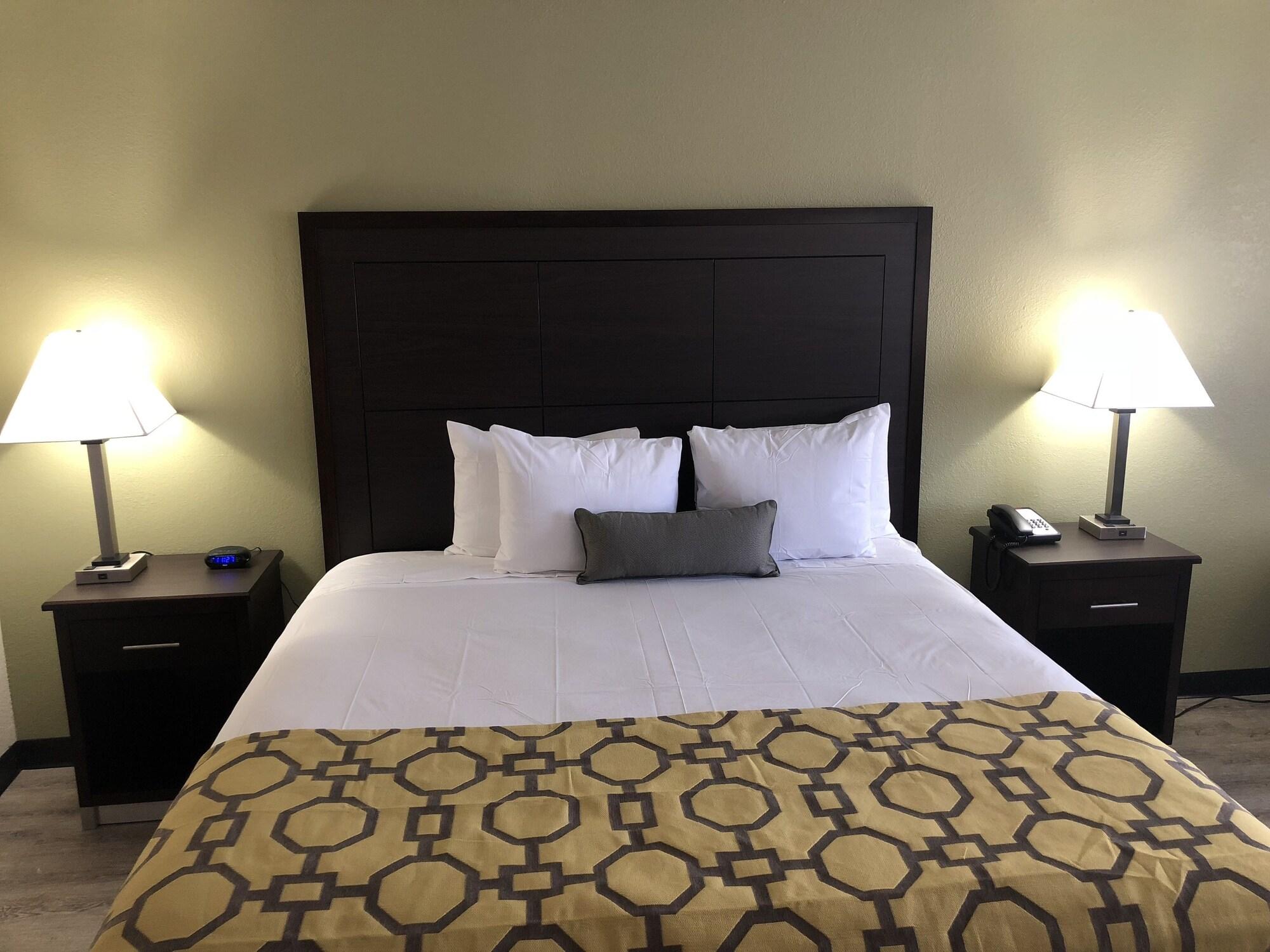 Baymont By Wyndham Phoenix I-10 Near 51St Ave Екстериор снимка