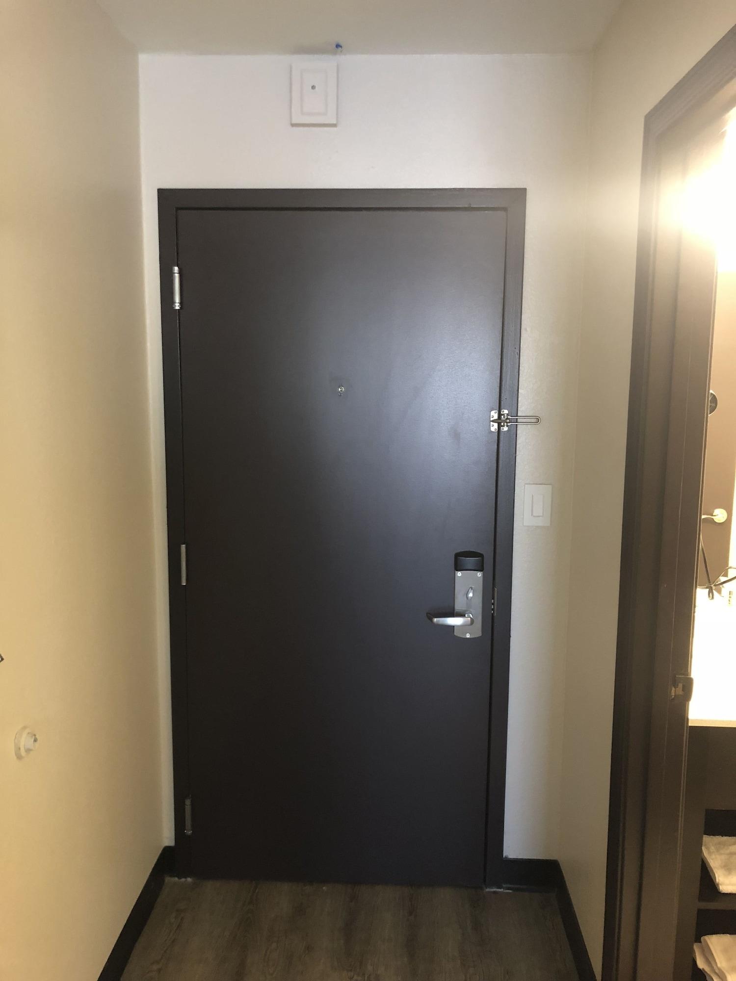 Baymont By Wyndham Phoenix I-10 Near 51St Ave Екстериор снимка
