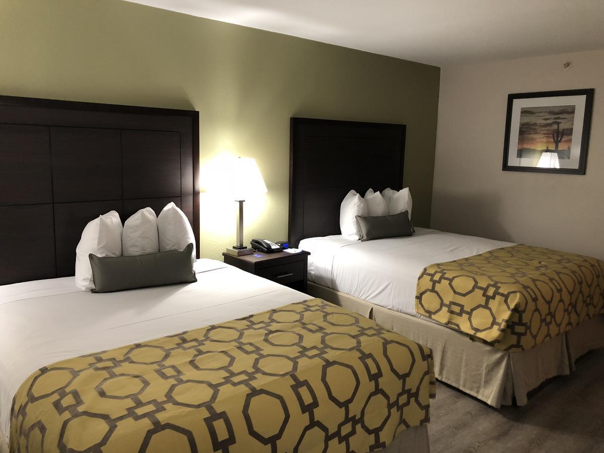 Baymont By Wyndham Phoenix I-10 Near 51St Ave Екстериор снимка