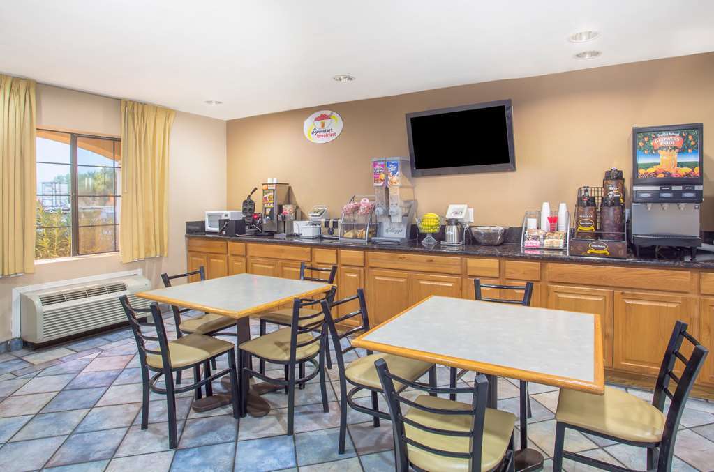 Baymont By Wyndham Phoenix I-10 Near 51St Ave Съоръжения снимка